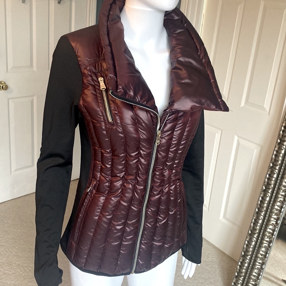 NWOT Calvin Klein Premium Down Light Weight Packable Jacket